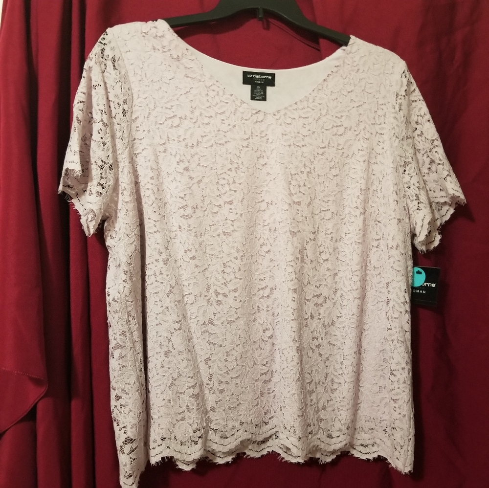 NWT  Liz Claiborne's Lace Top